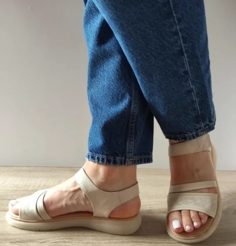 Ежедневни дамски сандали  33192 Крем - Крем FORMAZIONE