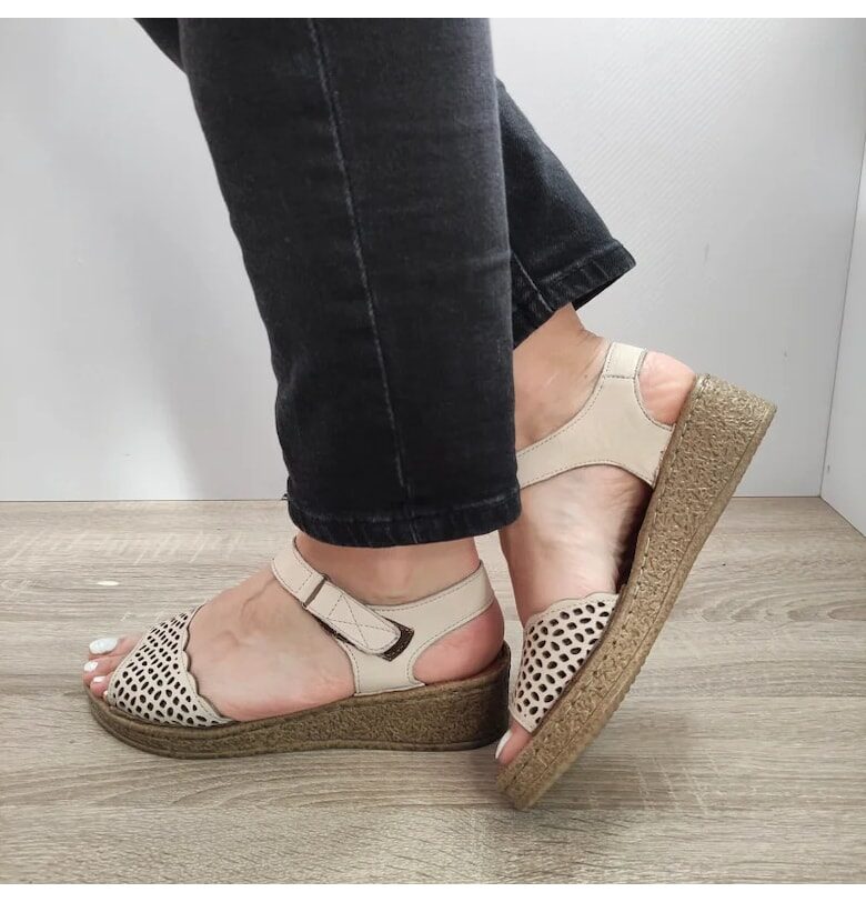 Ежедневни дамски сандали  6320-1- Бежови DOGATI