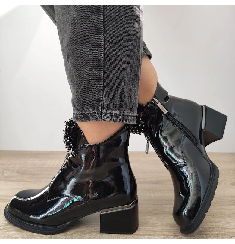 Елегантни дамски боти  K031-868A - Черен лак Jose Simon