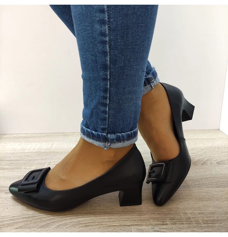 Елегантни дамски обувки  611706 Black - черни FORMAZIONE