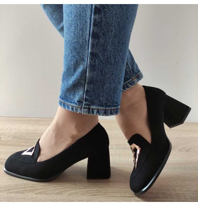 Елегантни дамски обувки  9572 19 Черен велур - черни aga