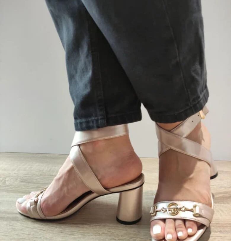 Елегантни дамски сандали  Ym285H2 Nude Metallic - Nude - Epica