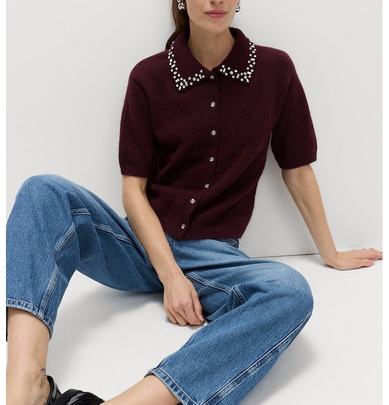 Жилетка с вълна с декоративни камъни - Бордо Marks  Spencer