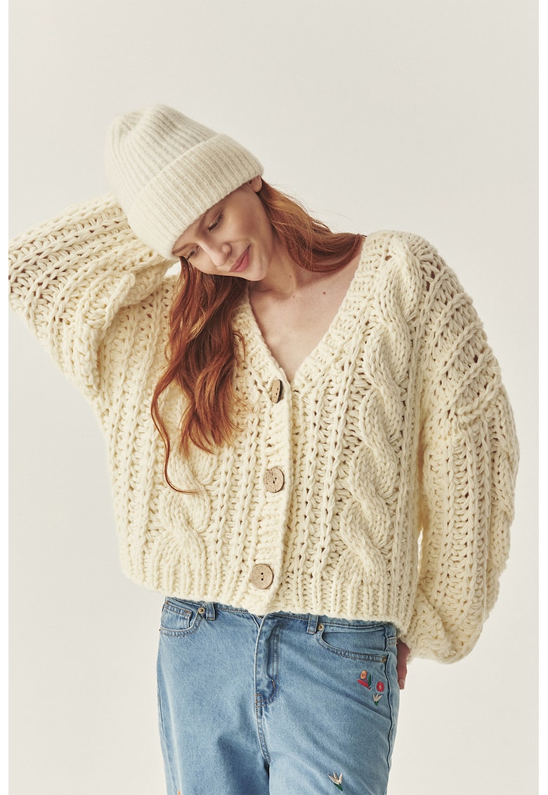 Жилетка с вълна с едра плетка - Крем Tatuum