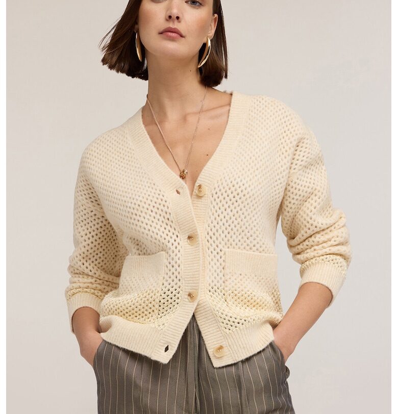 Жилетка с паднали ръкави и перфорации - Крем Motivi