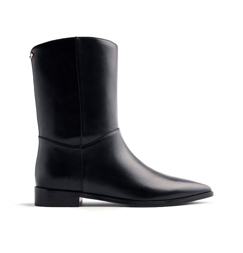 Заострени боти от еко кожа Gioseppo