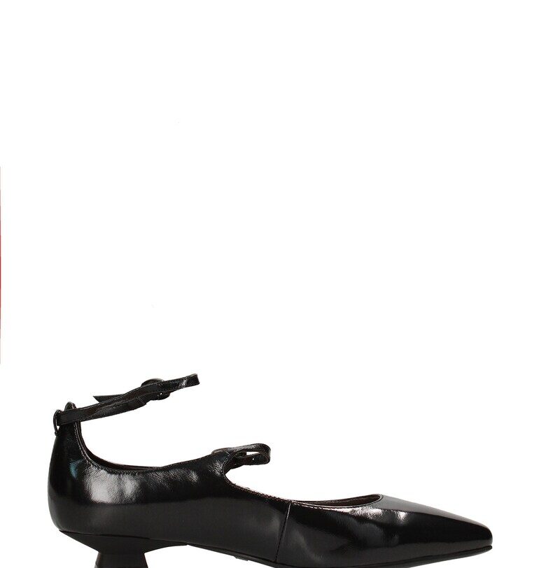 Заострени кожени обувки с котешки ток Marc Ellis