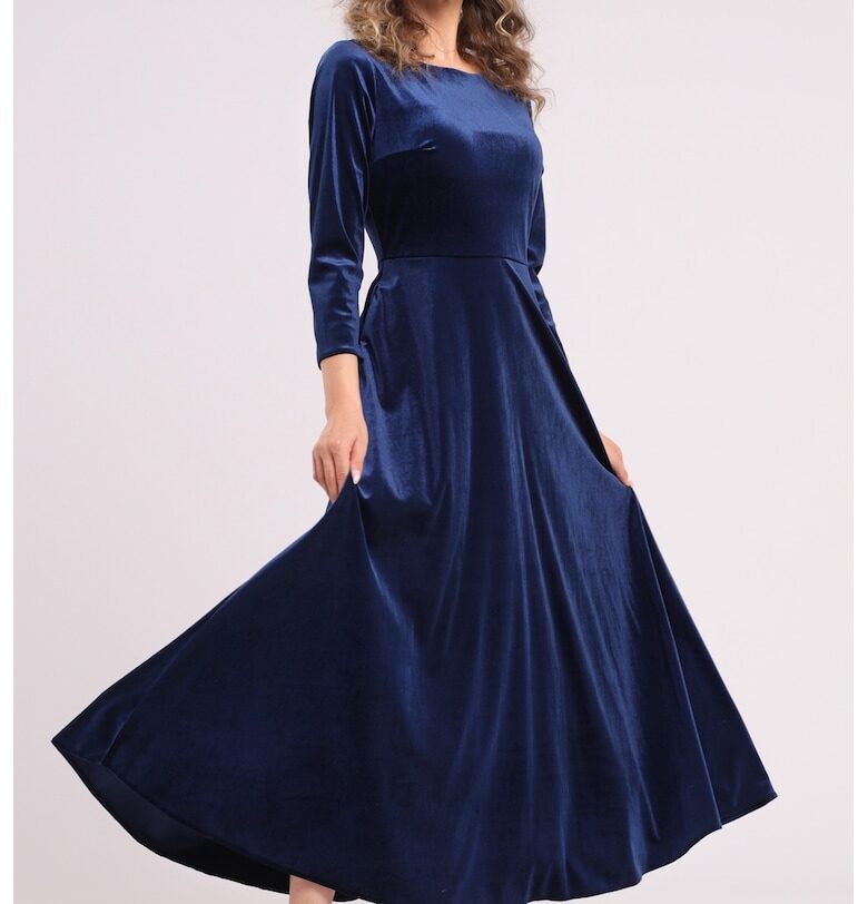 Кадифена рокля с джобове встрани CAMISSI