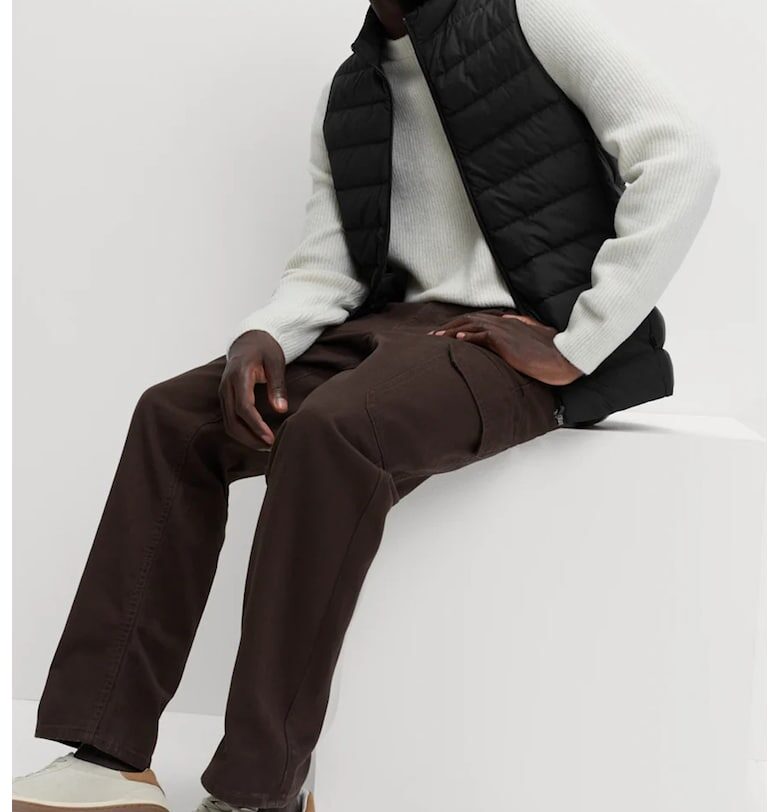 Капитониран елек с джобове с цип - Антрацитно сиво Marks  Spencer