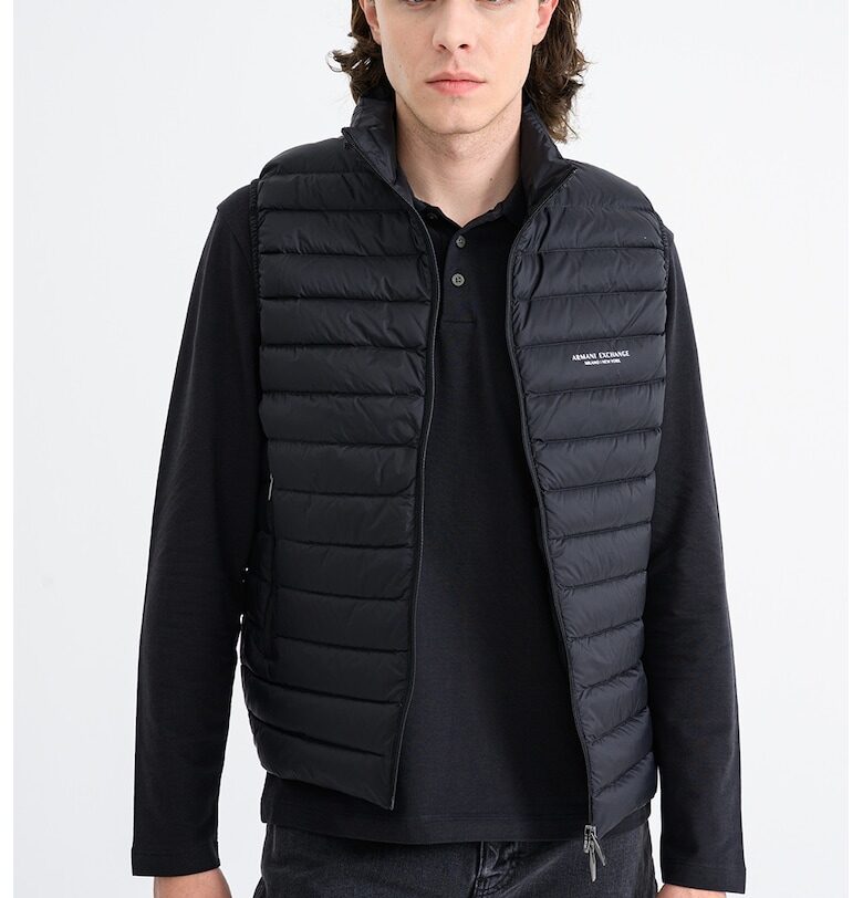 Капитониран елек с джобове с цип - Черен ARMANI EXCHANGE