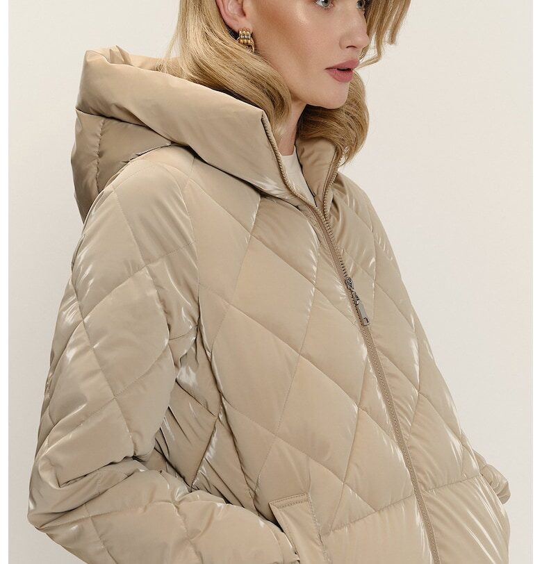 Капитонирано зимно яке с качулка и вата - Бежов GreenPoint