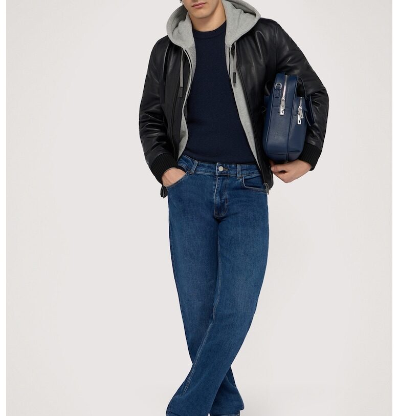 Кашмирен пуловер с овално деколте - Тъмносин Trussardi