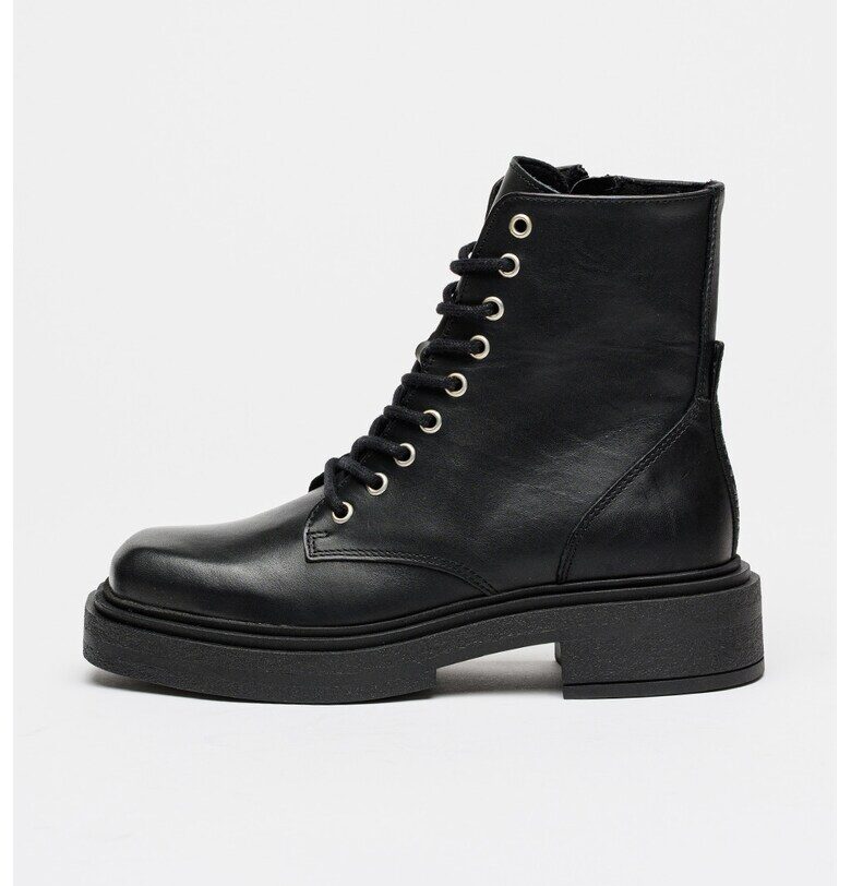 Кожени боти Chiney с връзки Steve Madden