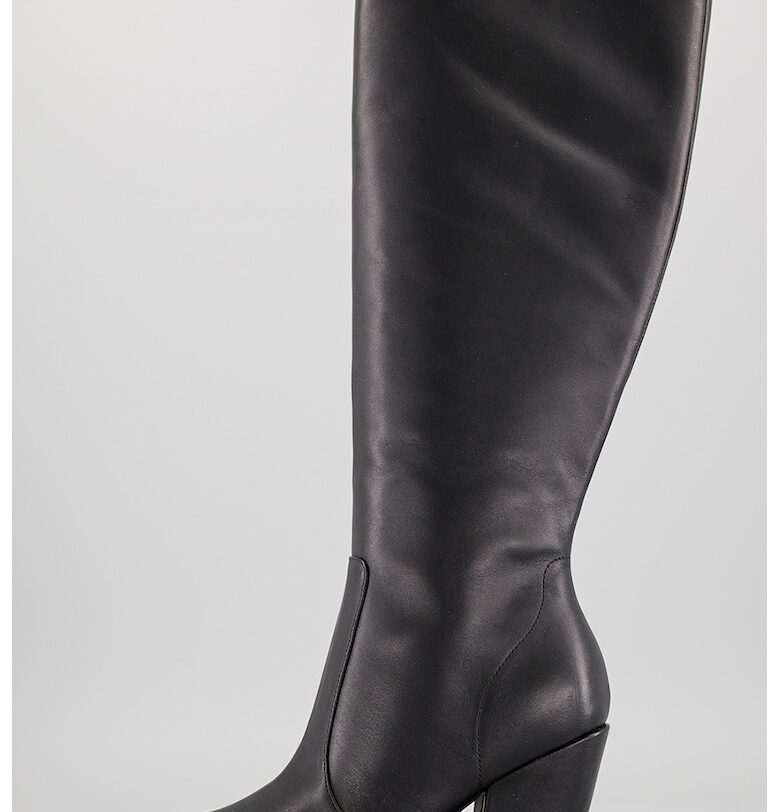 Кожени ботуши до коляното Nariel с остър връх GUESS