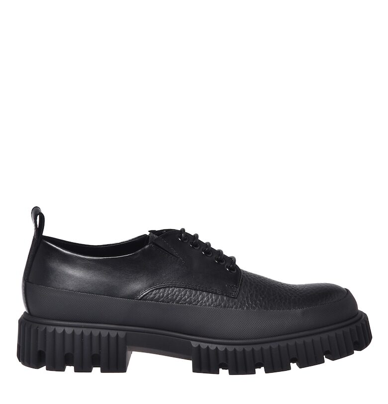 Кожени обувки с овален връх Baldinini