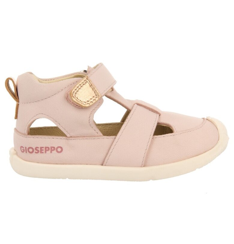 Кожени обувки с отвори Gioseppo