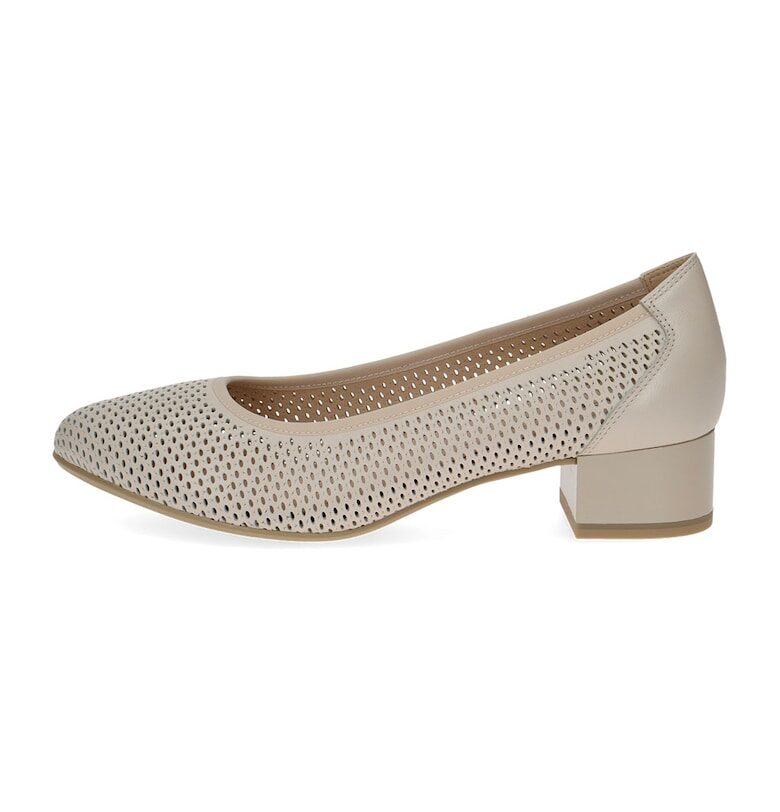 Кожени обувки с перфорации Caprice