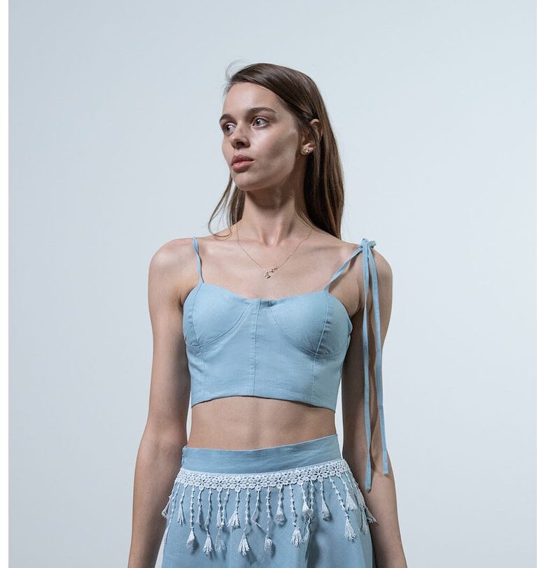 Къс ленен топ - Светлосин UVIA