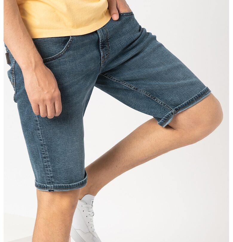 Къси бермуди Sling от деним Wrangler