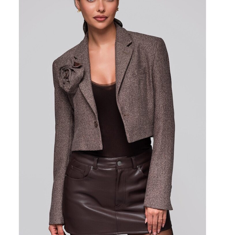 Късо елегантно сако с бродирано цвете  LW-BLZB-0100 - Кафяв Larica