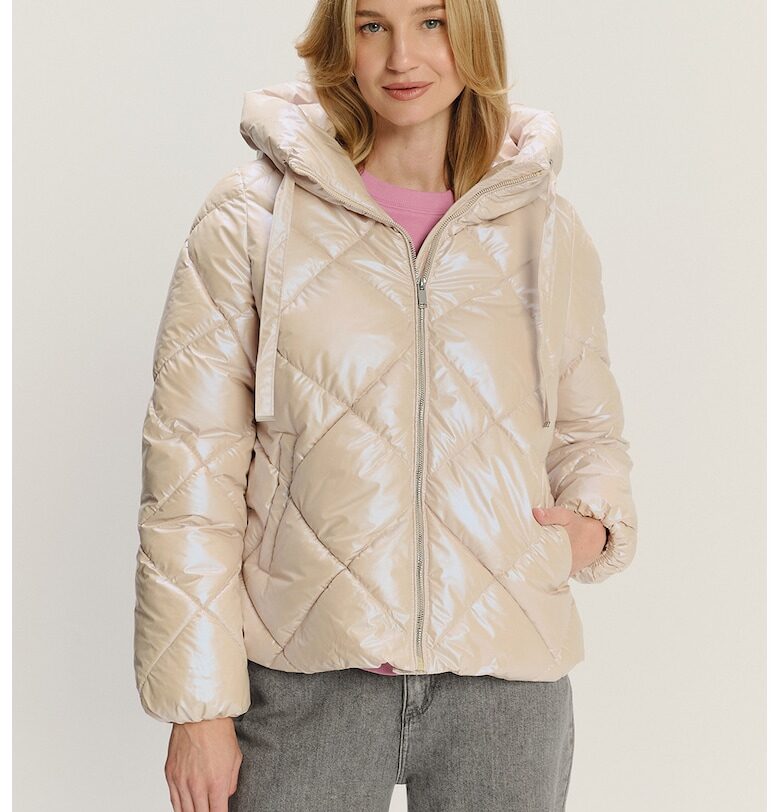 Късо зимно яке с качулка - Бежов GreenPoint