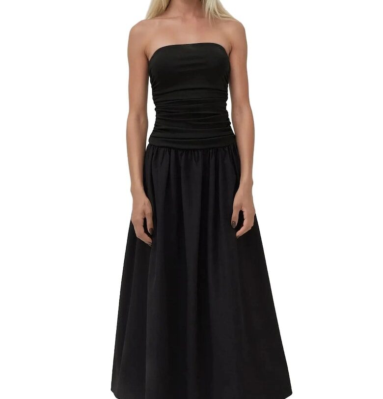 Макси рокля -  без презрамки - детайл с волан - черна - текстил HiCCUP