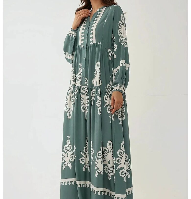 Макси рокля  щампа - дълъг ръкав - зелена - вискоза HiCCUP