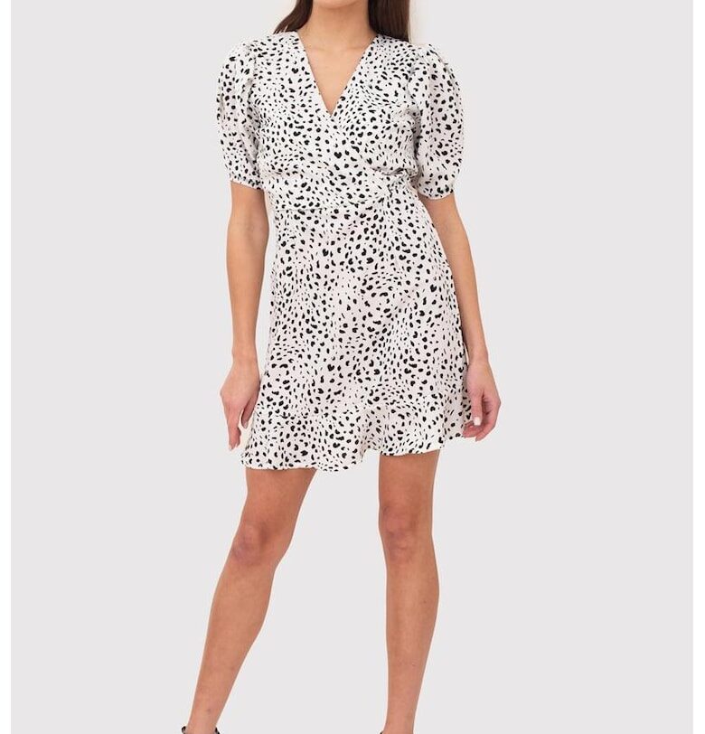 Мини рокля в черно и бяло с къси ръкави DA1742 BLACK/WHITE Ax Paris