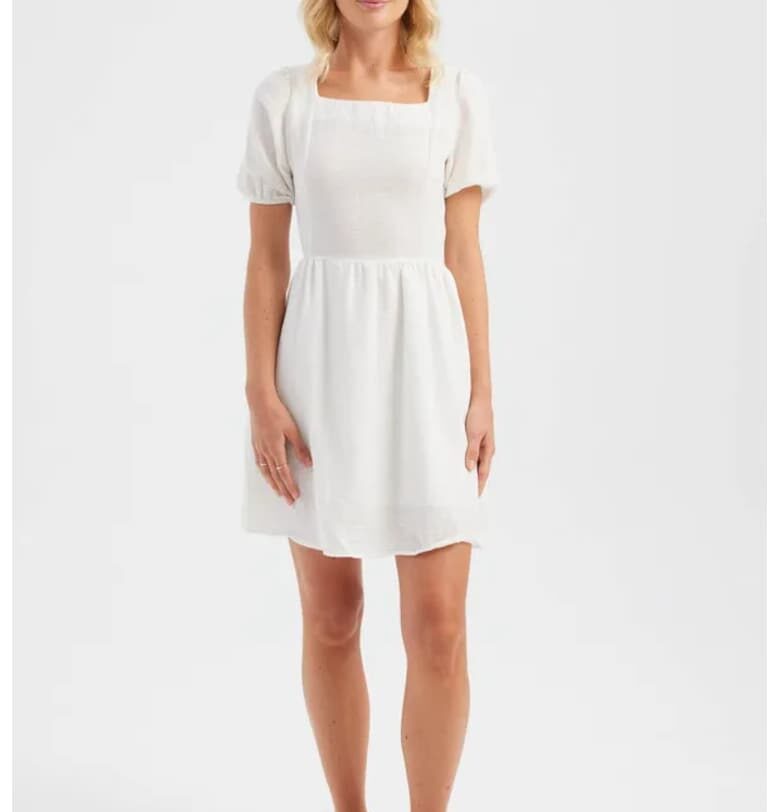 Мини рокля  къси ръкави - квадратно деколте - бяла - текстилен материал HiCCUP