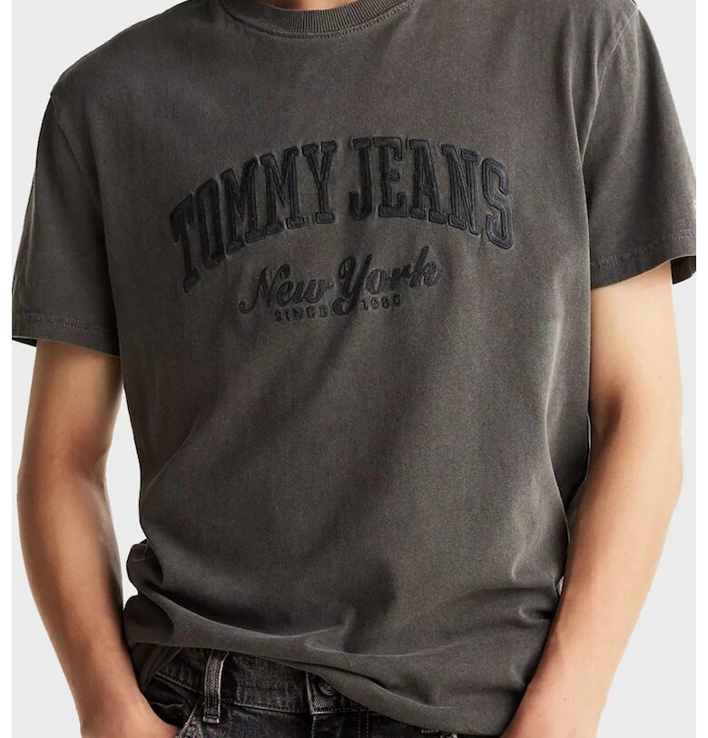 Мъжка тениска  DM0DM20356 - Tъмносив Tommy Jeans