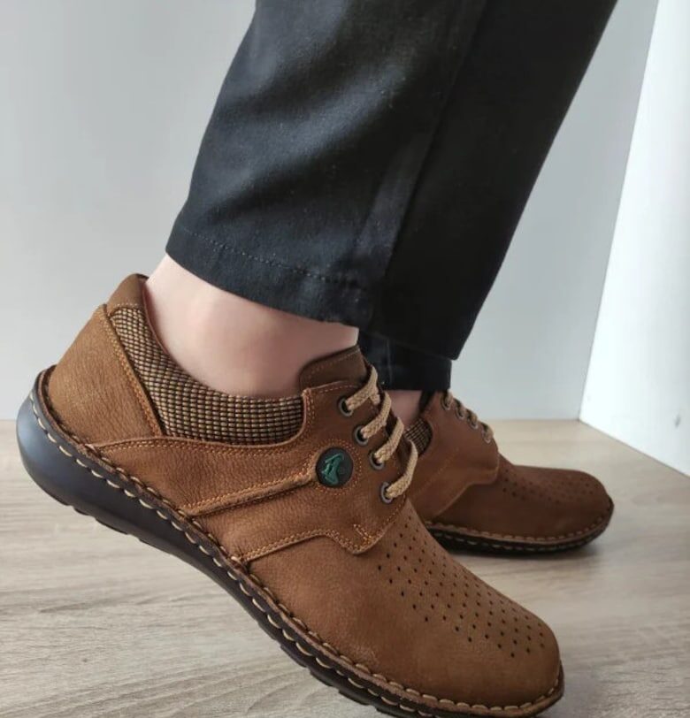 Мъжки ежедневни обувки  9560 04-2 Перфорирани - Кафяв Тютюн Набук - Кафяв Otter