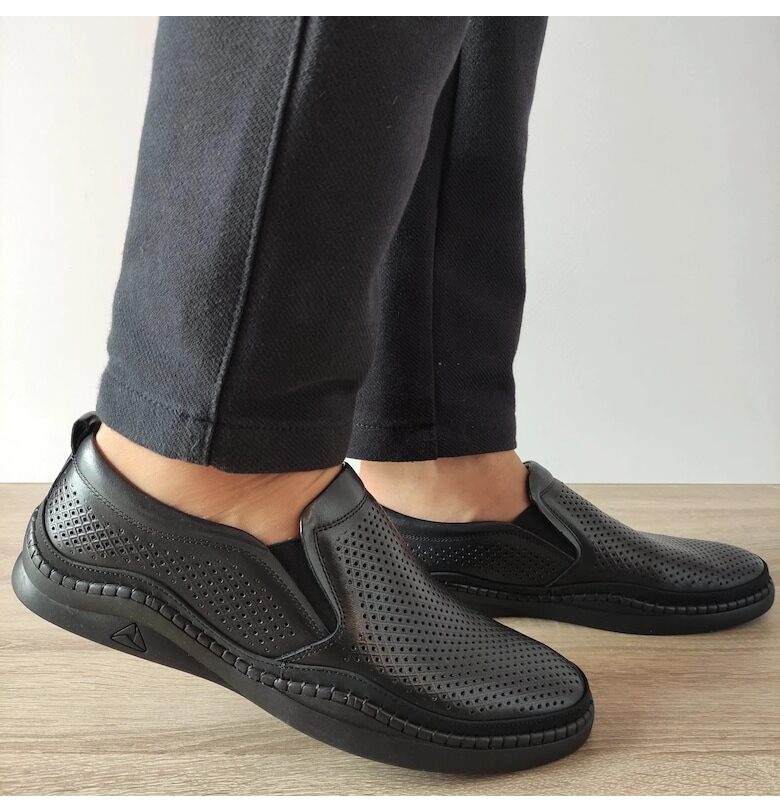 Мъжки перфорирани ежедневни обувки  640003A 01-N Черни Otter