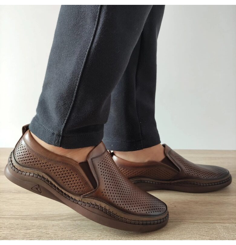 Мъжки перфорирани обувки 640003B 02-N Кафяв - Кафяв Otter