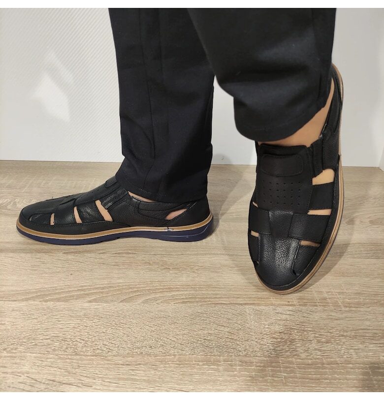 Мъжки перфорирани обувки  777 Black - черни DOGATI