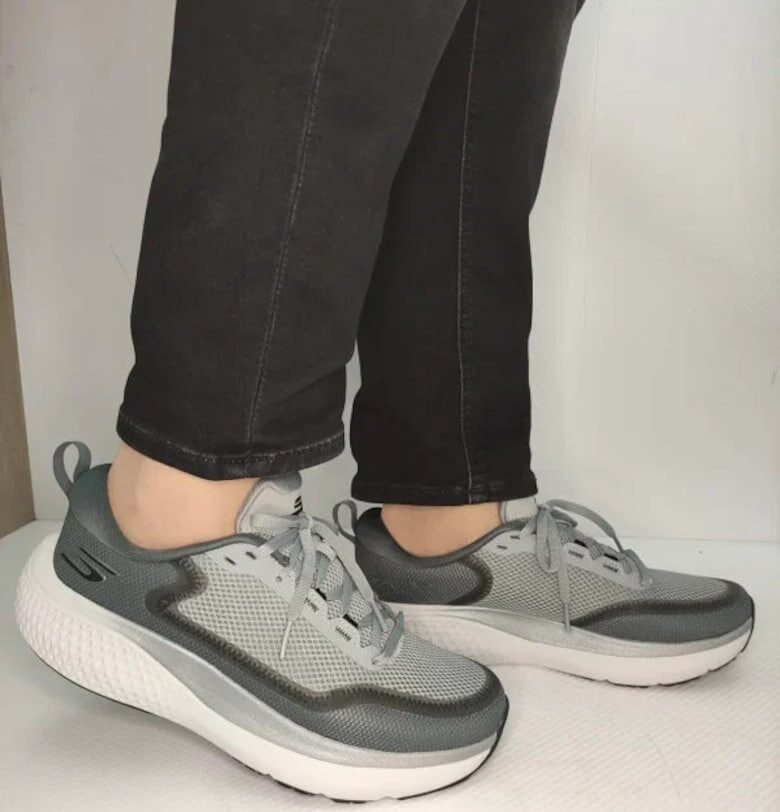 Мъжки спортни обувки  246086 Сиви Skechers