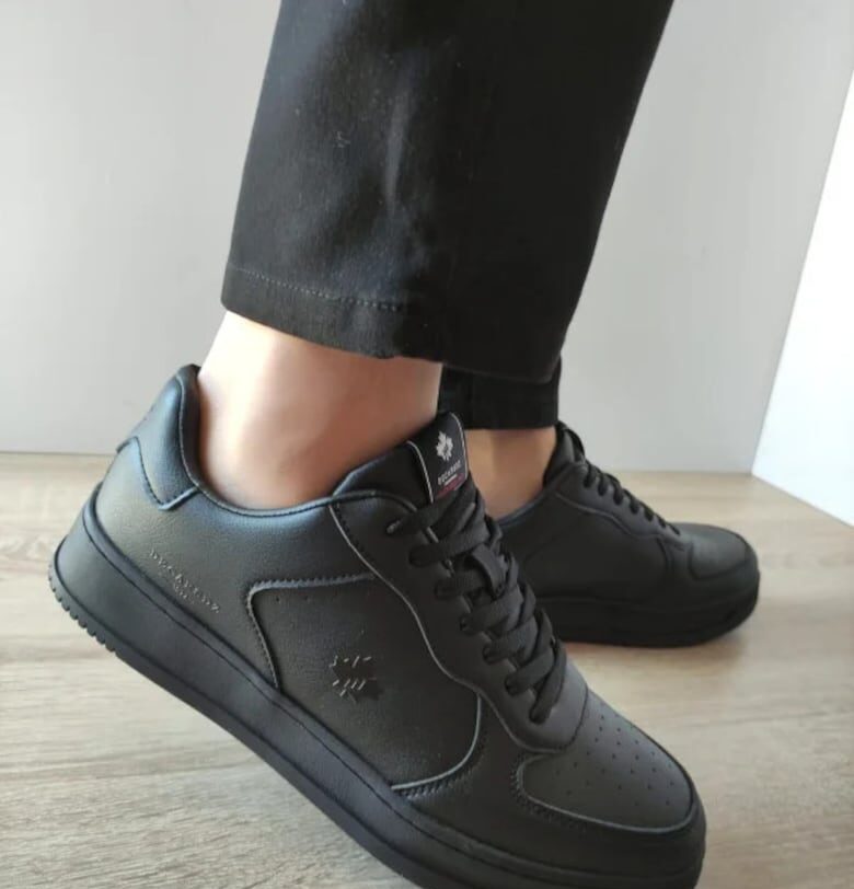 Мъжки спортни обувки  9902 Черни DECAR