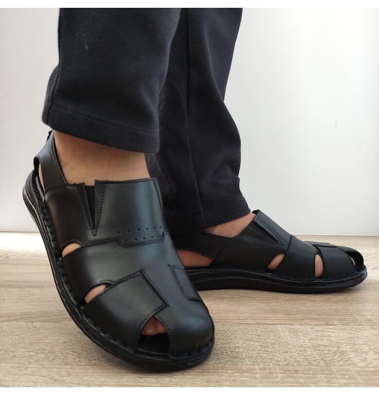 Мъжки черни ежедневни перфорирани обувки  702 - черни Cobra