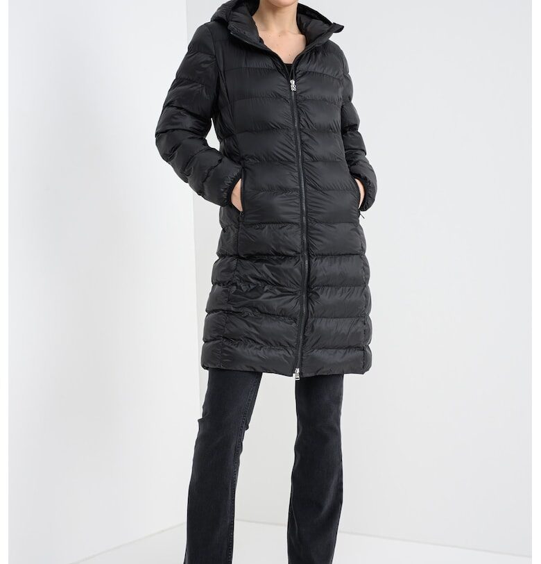 Непромокаемо зимно яке Famalia с качулка - Черен HUGO