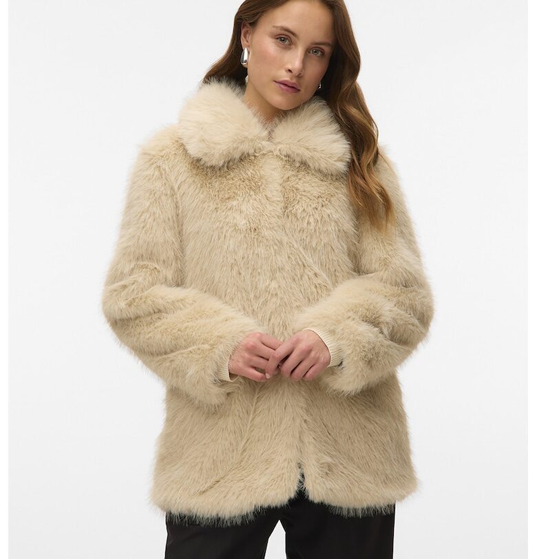 Палто с еко пух Vero Moda