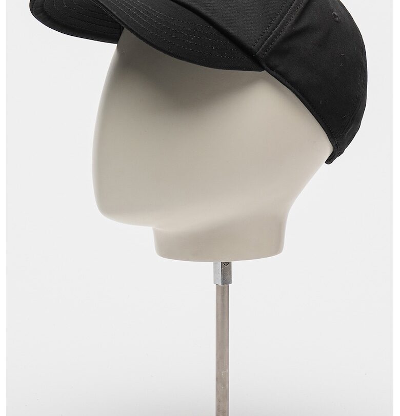 Памучна шапка с лого OFF-WHITE