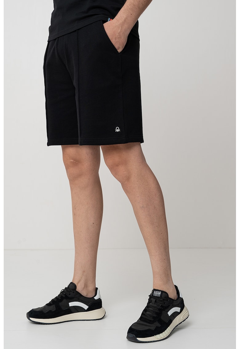 Памучни шорти с джобове - Черен United Colors of Benetton