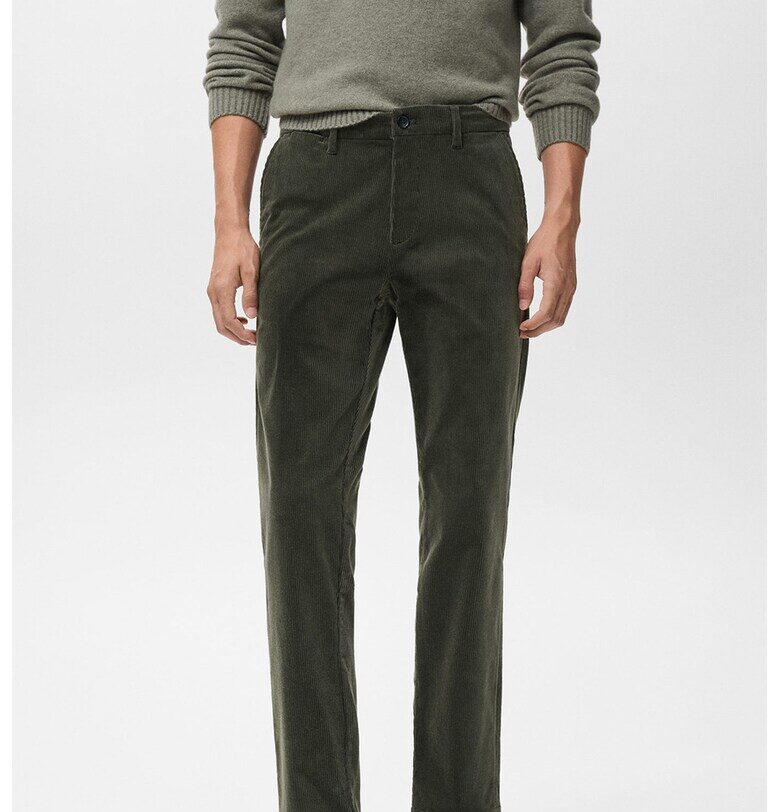 Панталон с прав крачол и кадифен ефект - Бледозелен Mango