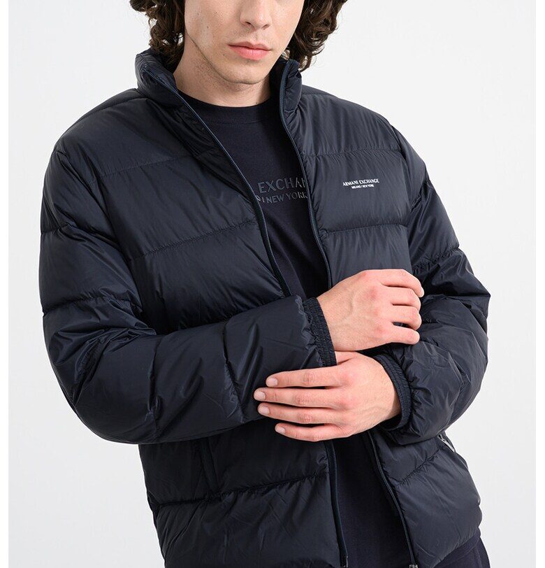 Подплатено зимно яке с висока яка - Ултрамарин синьо ARMANI EXCHANGE