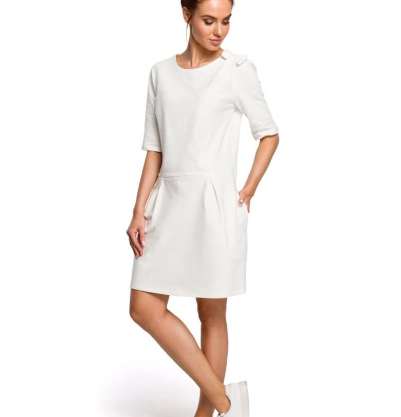 Права рокля MOE