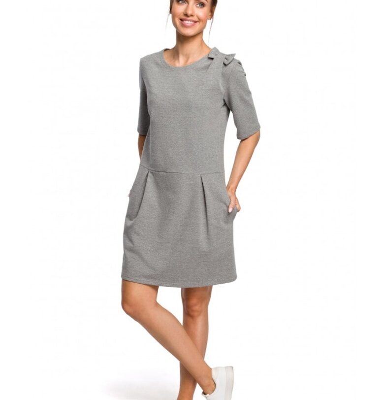 Права рокля MOE