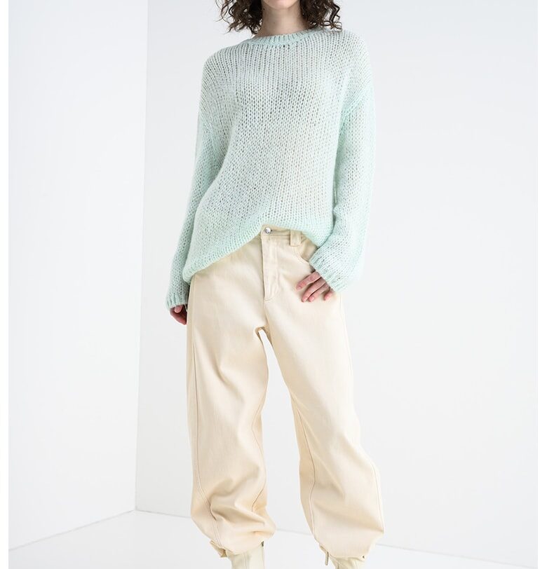 Пуловер с вълна с овално деколте - Шам фъстък зелено HUGO