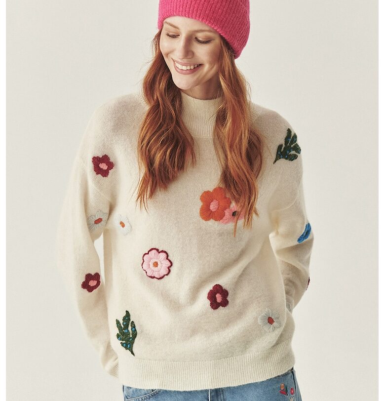 Пуловер с вълна с флорална бродерия - Зелен/Бордо/Слонова кост Tatuum
