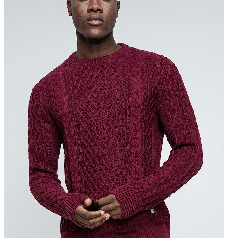 Пуловер с овално деколте и плетка осморка - Бордо Tommy Jeans