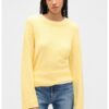 Пуловер с памук с овално деколте - Жълт GAP