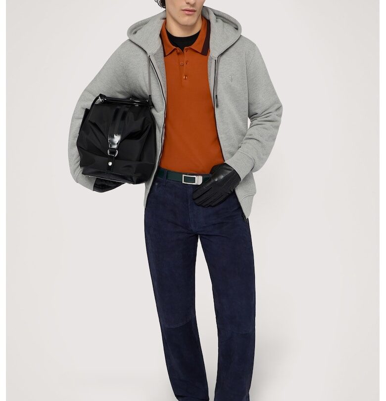 Пуловер с яка и цепка с копчета - Мандарина Trussardi